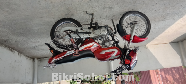 Bajaj ct100